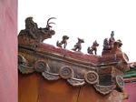 Rooftop statues